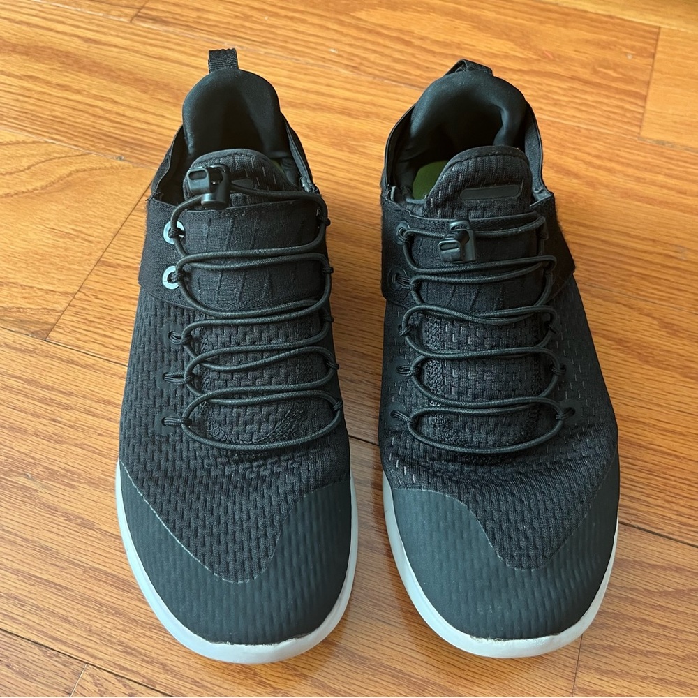 Women’s Nike Run Free Commuter Running Shoes - Size 8 (Item 1 of 2)